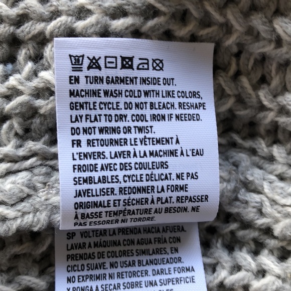 🔥NWT🔥 American Eagle Outfitters Women’s Oversized Pointelle Sleeve Sweater - Picture 8 of 9